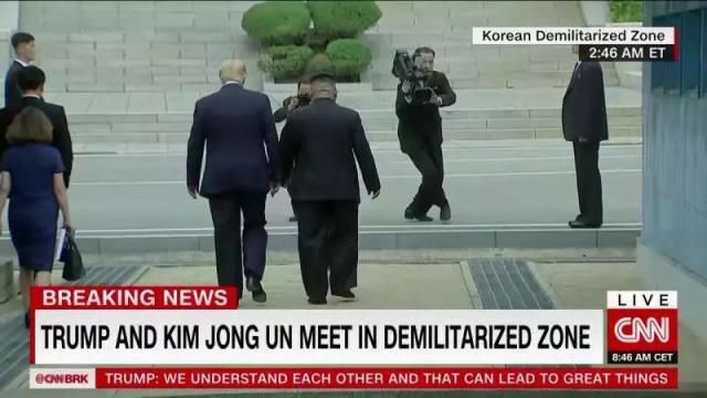 66年第一次美国现任总统跨过分界线踏足朝鲜